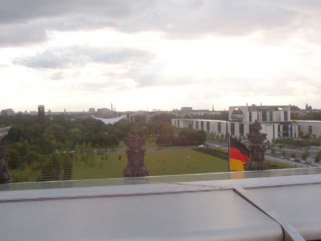 Vista desde la cúpula del parlamento, plaza de la república