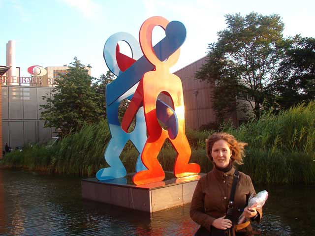 Escultura de Keith Haring entre el Kulturforum y Postdamer Platz