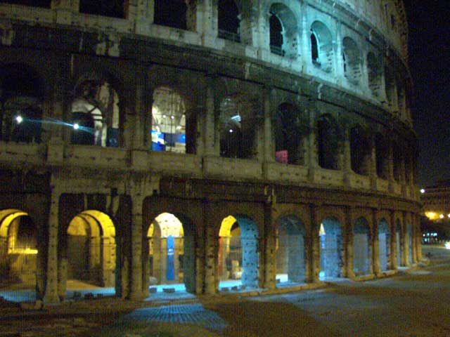 Coliseo por la noche