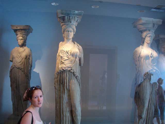Cariátides en el museo de la Acrópolis