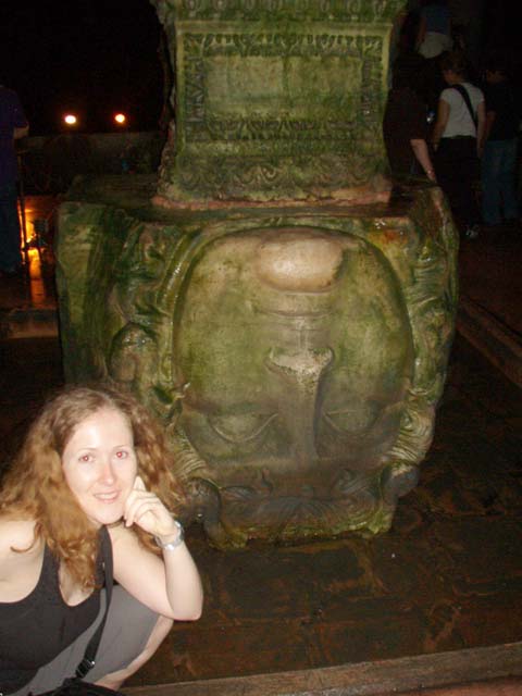 Cisterna de Yerebatan. Cabeza de Medusa