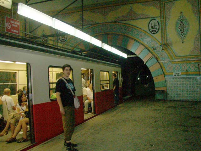 Tünel (metro mas corto del mundo y 3º más antiguo)