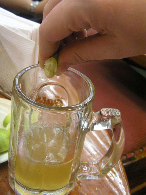 Cerveza con limón