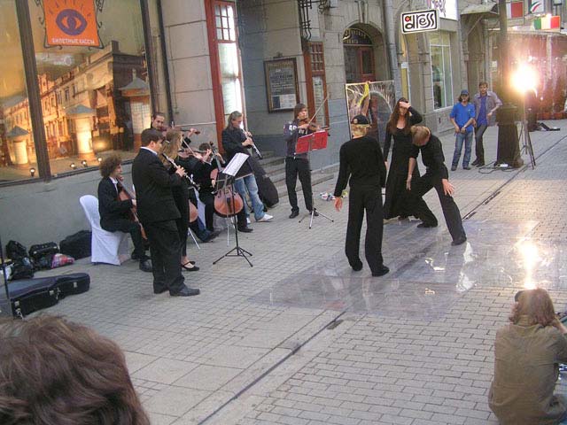 Actuación en la calle Kamergersky