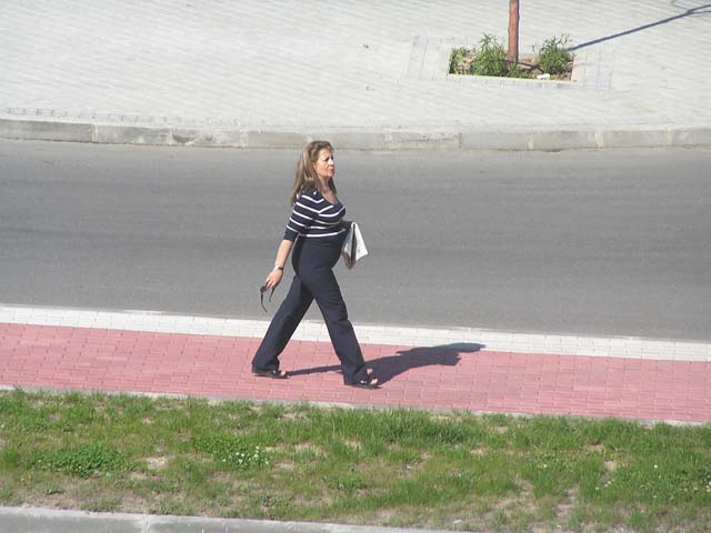 Mujer paseando