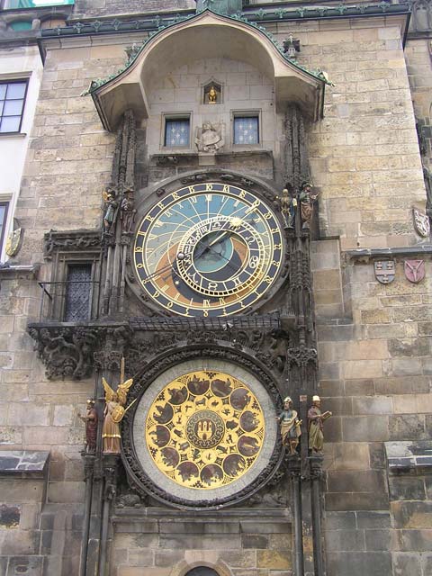 Reloj astronómico del ayuntamiento de la ciudad vieja