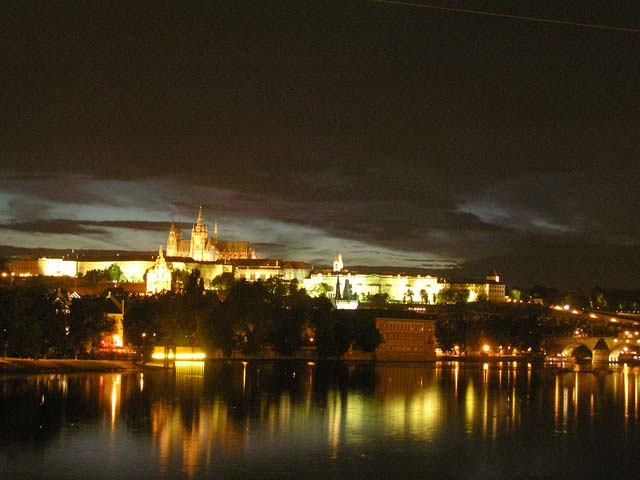 Catedral de San Vito de noche