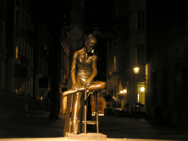Estatua en el barrio de Covent Garden