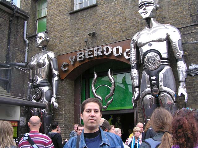 Ciberdog en Camden Town