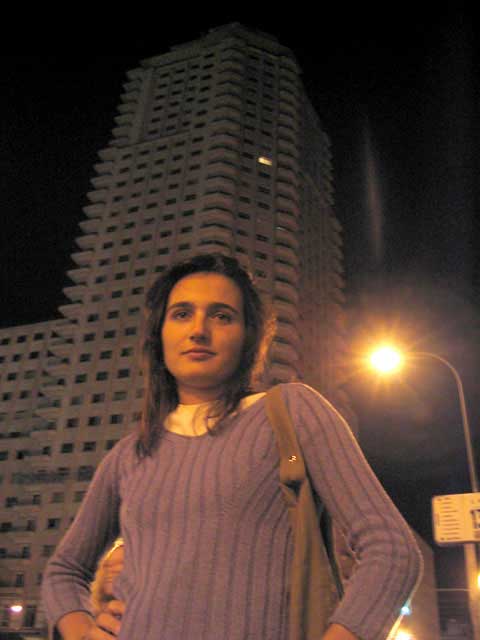 Mónica en Plaza España