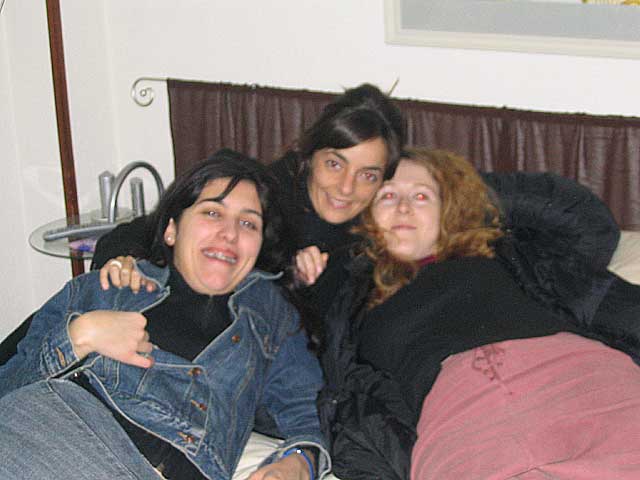 Nuria, María y Pili