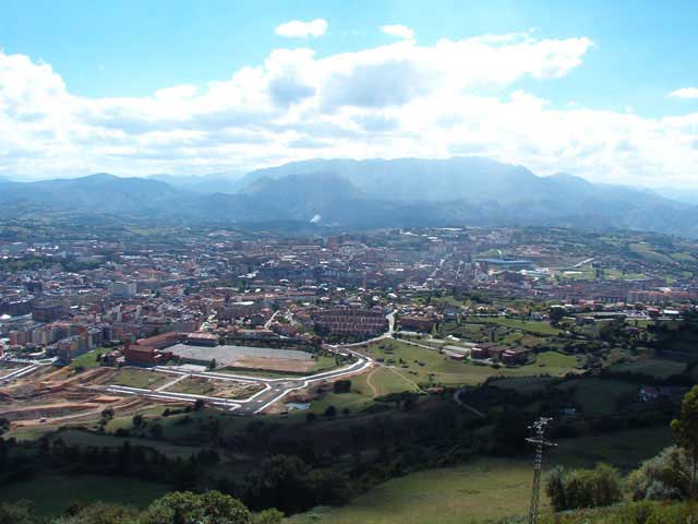Vistas de Oviedo desde el monte Naranco